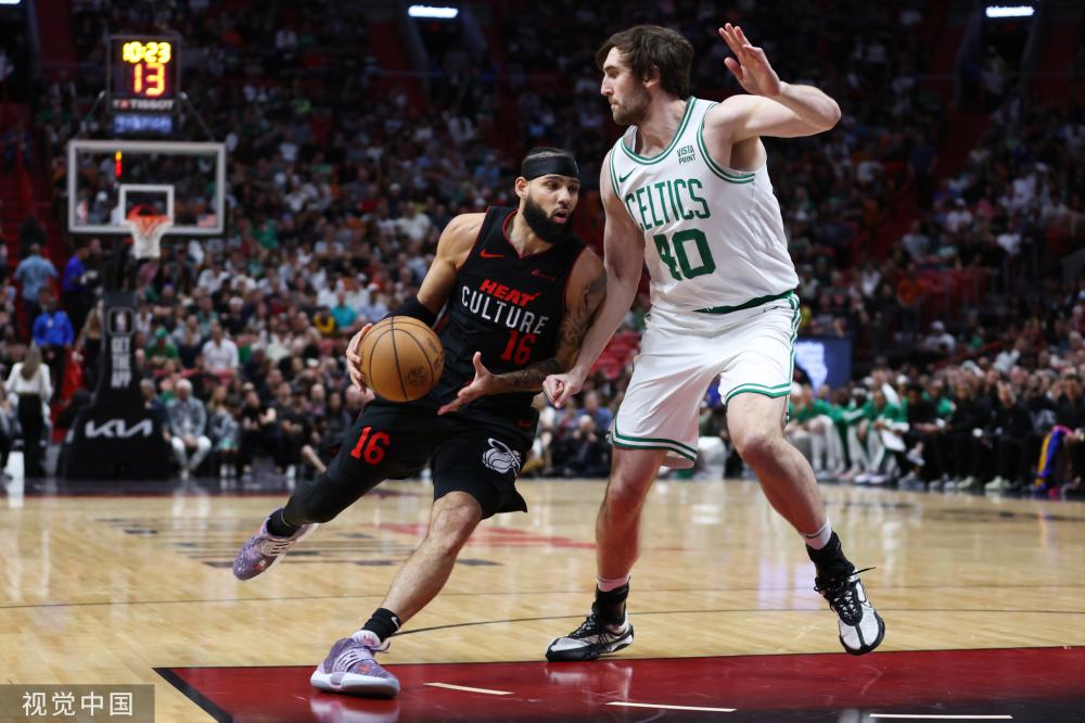 发球员同样 发球员同样