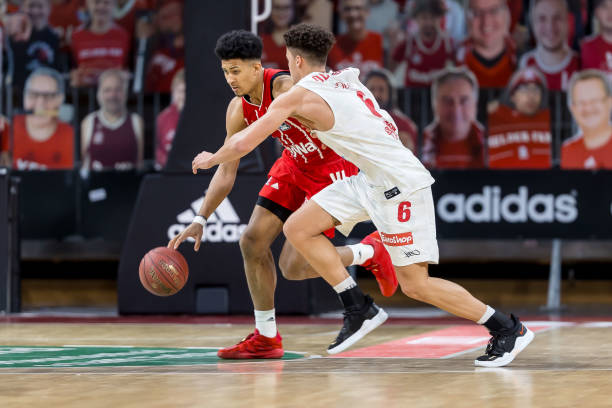 一直被视作 一直被视作